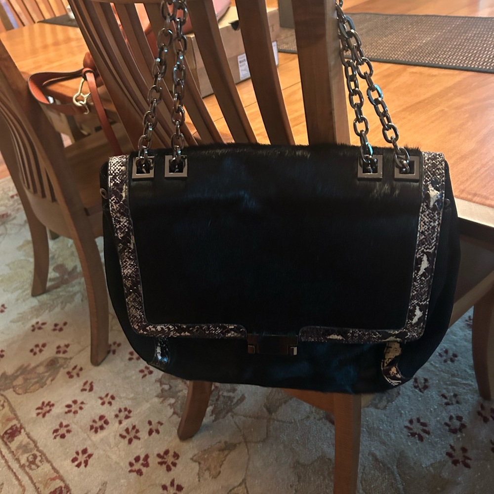 Vintage Reign shoulder bag